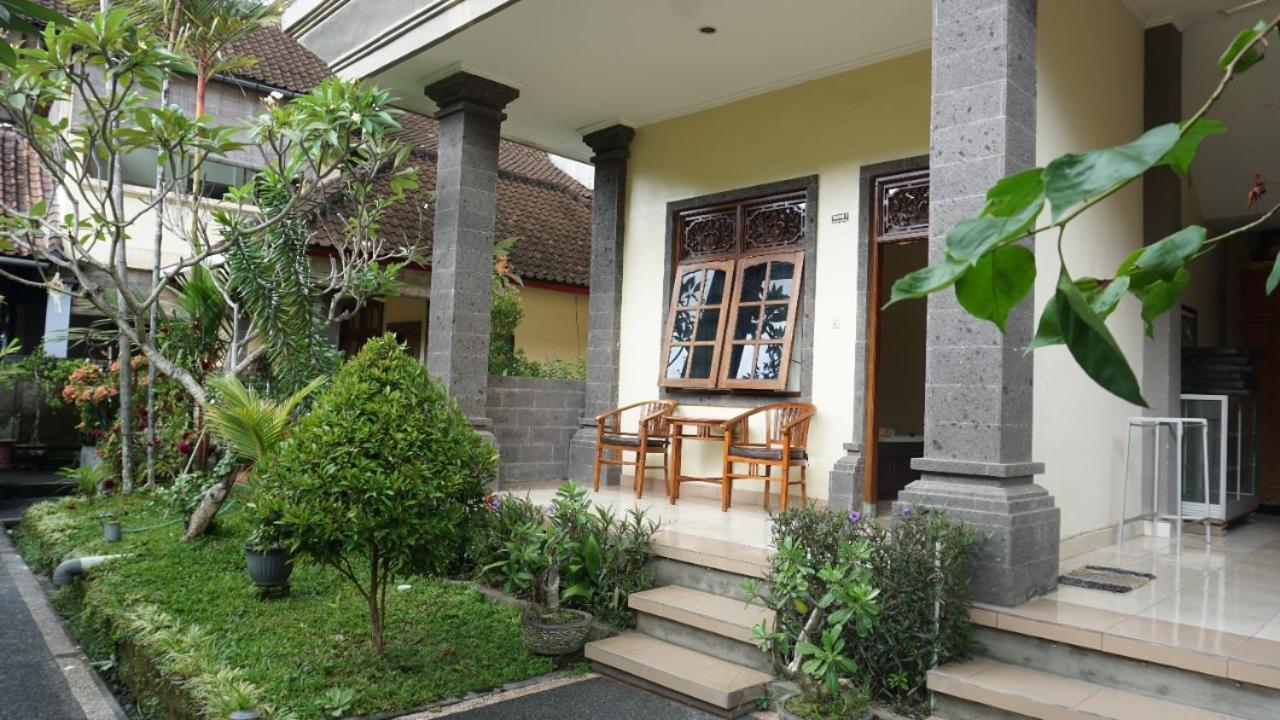 Nyuh Gading Homestay *